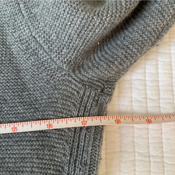 Banana Republic cashmere and merino blend sweater XS - Picture 6 of 14